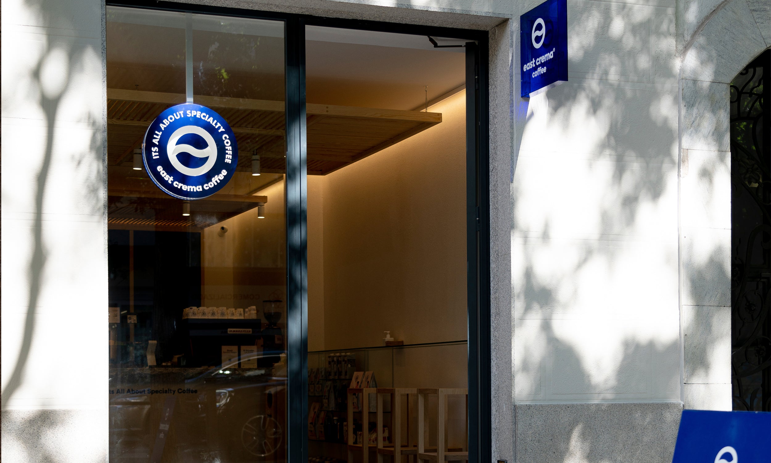 East Crema Coffee Conde