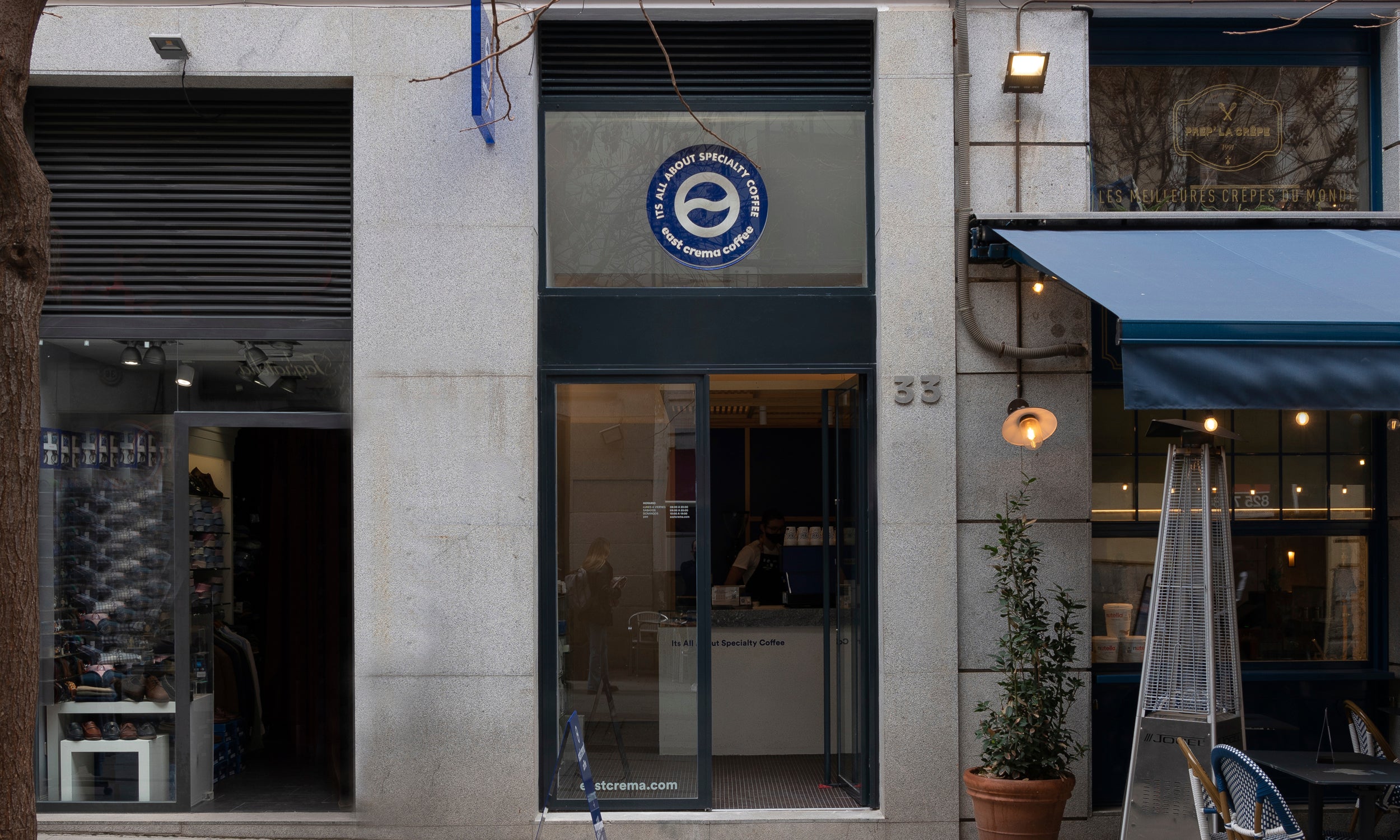 East Crema Coffee Preciados