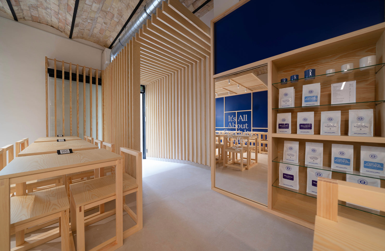 East Crema Coffee Sorní